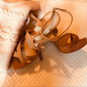 Shoedazzle Heels 👠 Nude and Salmon, Suede like